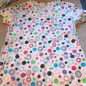 🔥🔥Pretty Scrub top 💕